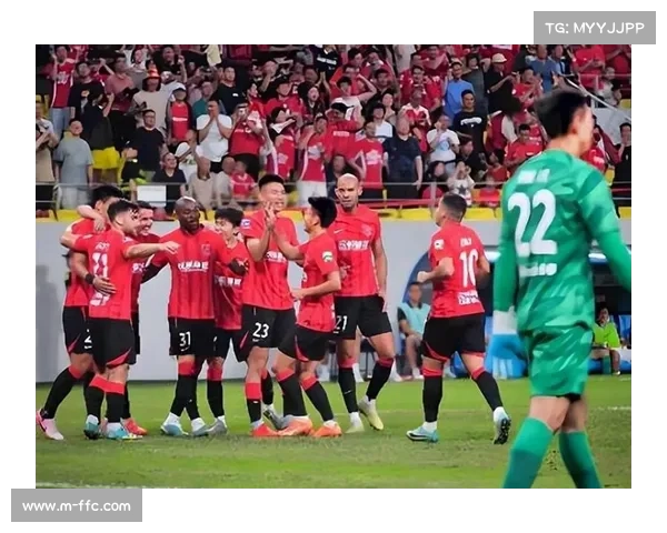 黑马成都蓉城连续两年紧追争冠集团，整体足球理念获认可